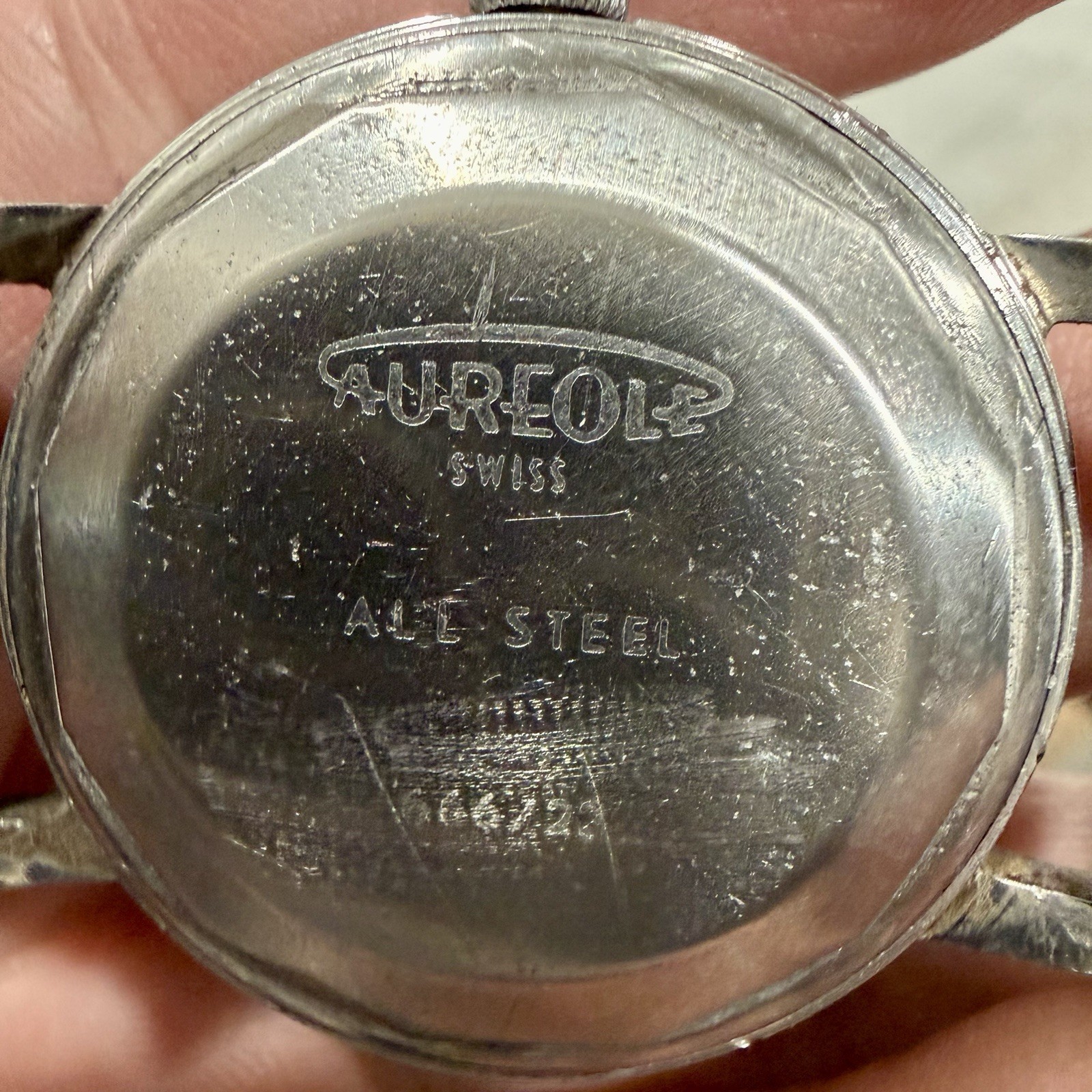 Vintage Aureole Golden Shell Manual Wind Patina Dial Men’s 35mm Watch RUNS!