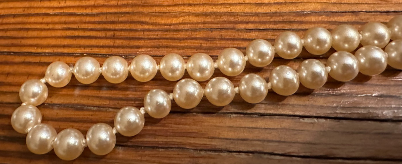 Vintage Faux Single Strand Pearl Necklace 19″- Hand Knotted Cream Champagne