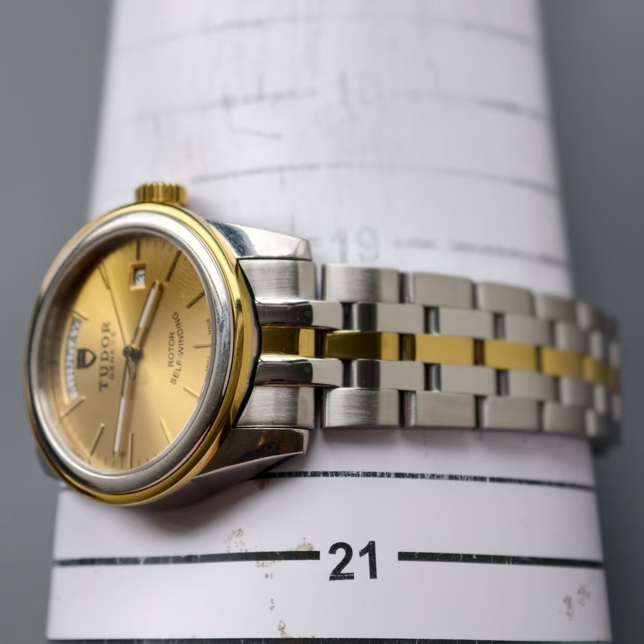 Tudor Gilding Scale Dial Glamour M56003 Men’s Watch Automatic 39mm Date