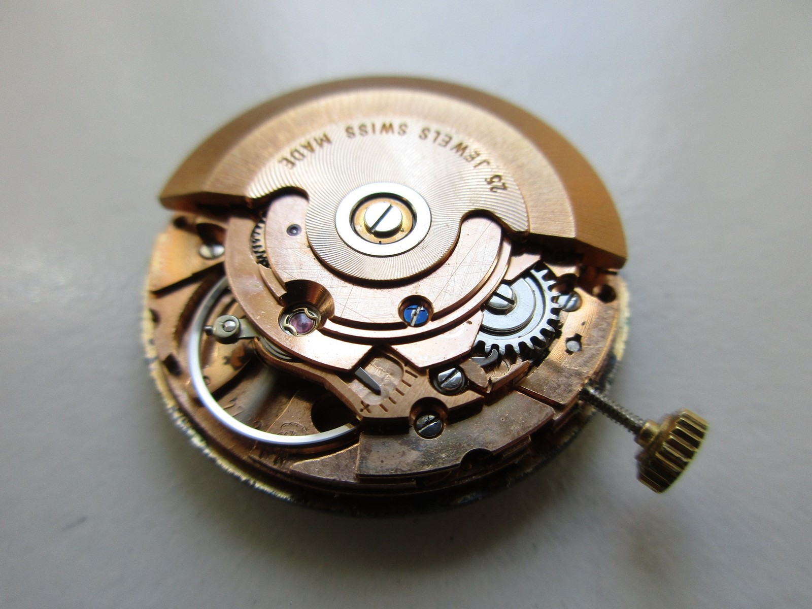 ETA cal. 2782 Swiss automatic watch movement – date at 3 – running