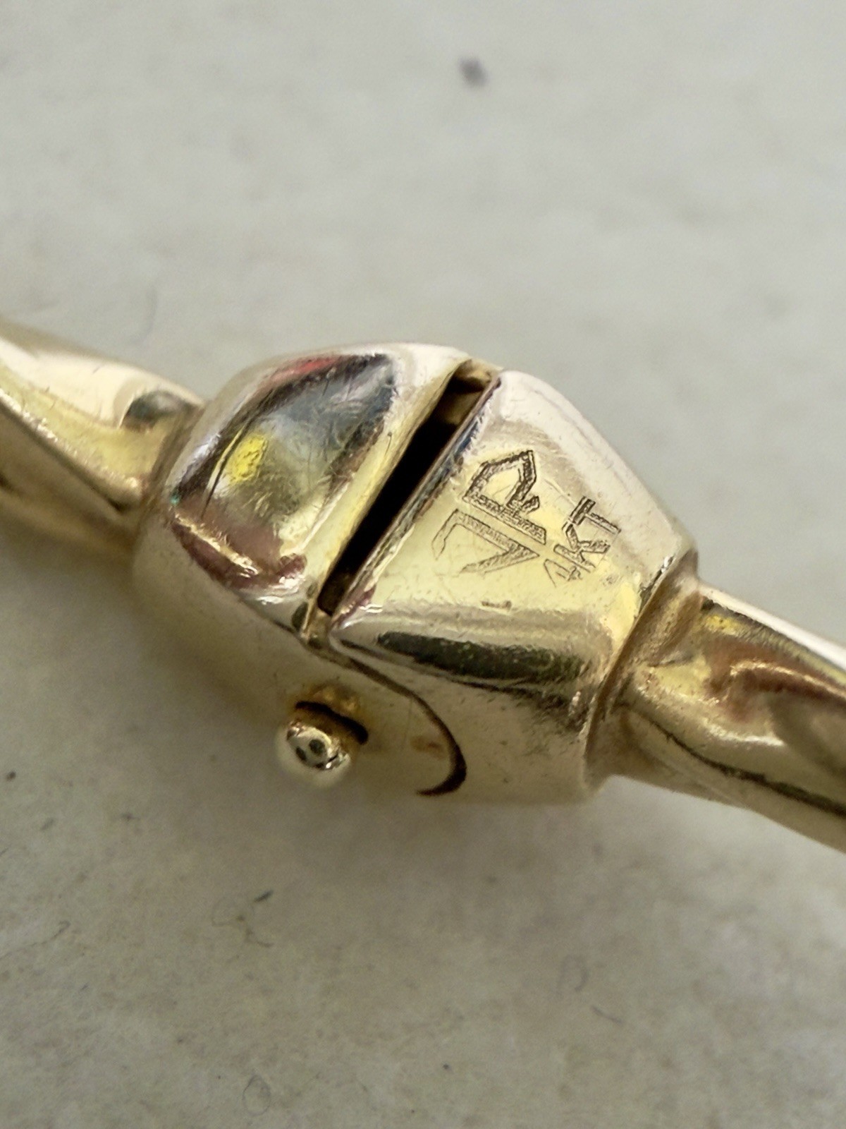 Vintage 14k Yellow Gold Twisted Rope Hollow Bangle Bracelet 6.3 Inches. 4.1gr