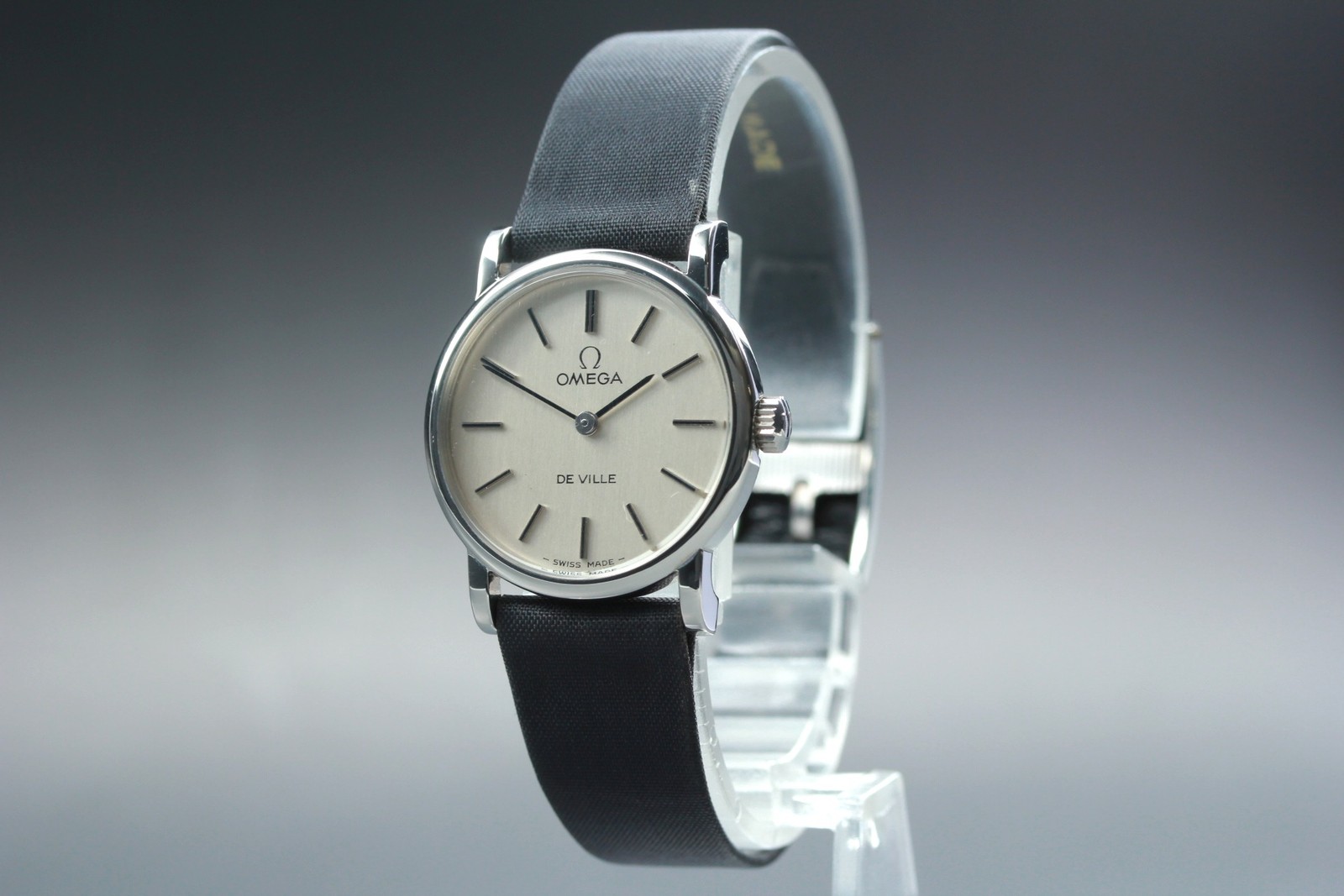 [Almost MINT] Vintage 1975 OMEGA De Ville Cal.625 Hand Wind Silver Women’s Watch