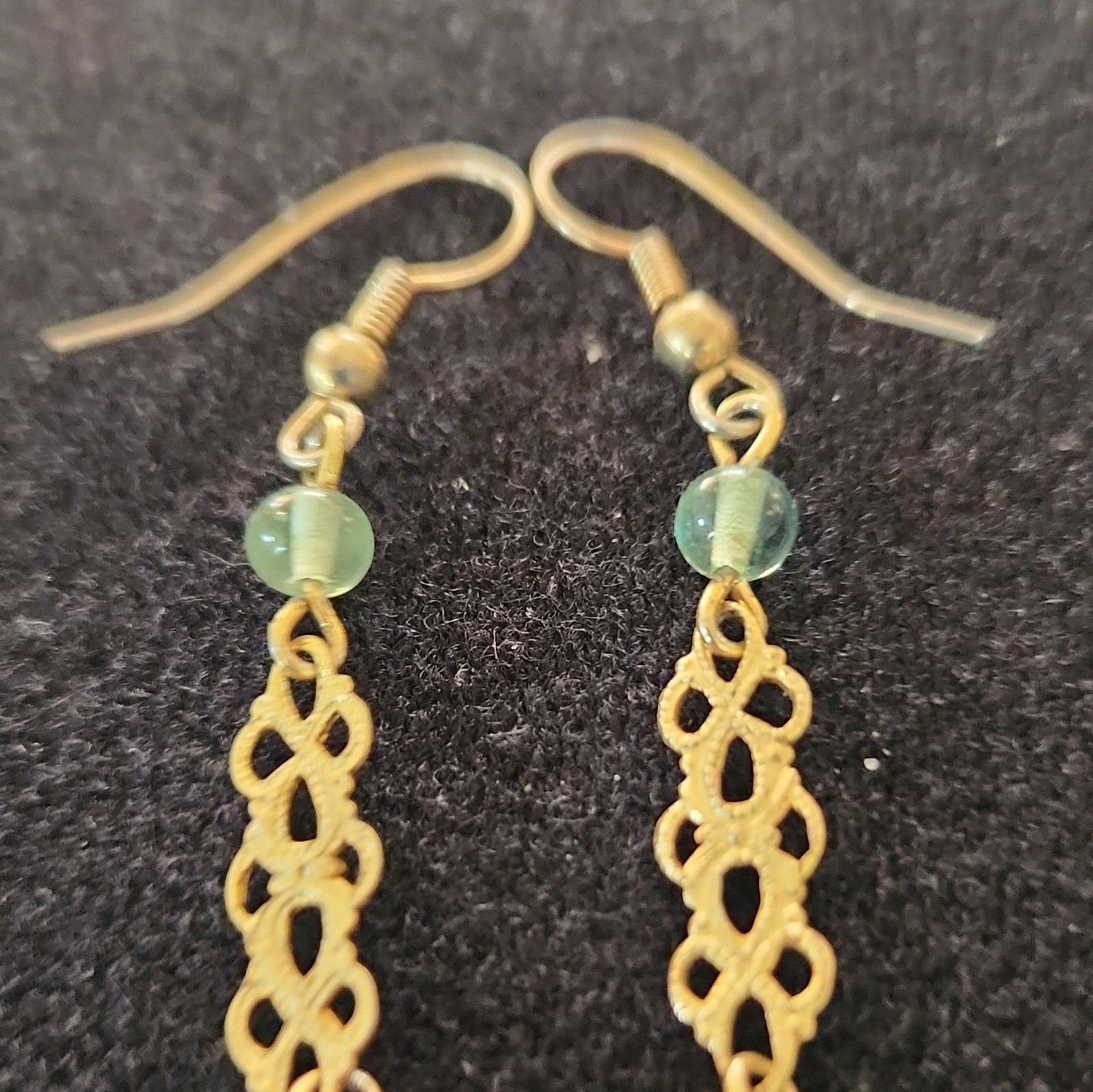 Gold Tone Red Green Round Bead Dangle Drop Earrings Hook Closure