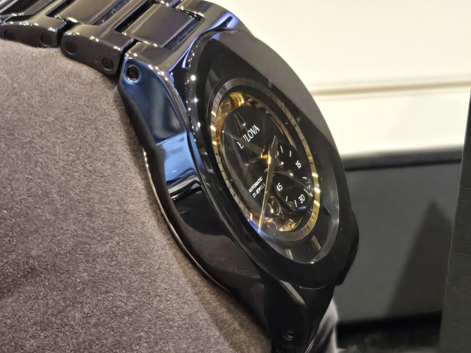 STORE DISPLAY Bulova Modern Millennia Automatic Skeleton Black Mens Watch 98A291