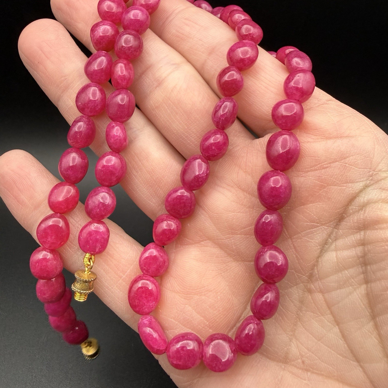 Vintage Pink Raspberry Dyed Jade Quartz Beaded Necklace Fuchsia 22″ Barrel Clasp
