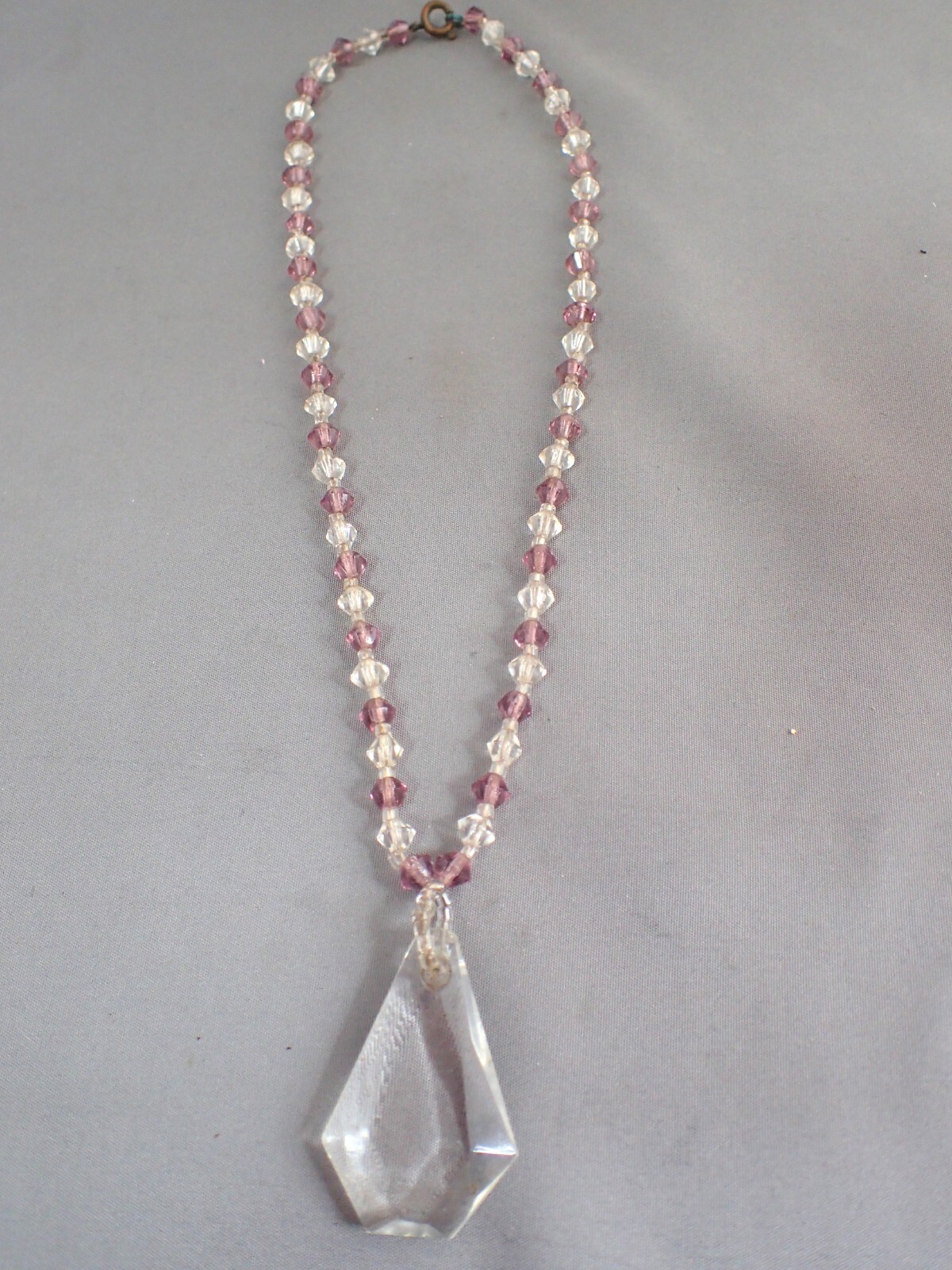 VINTAGE PURPLE AMETHYST GLASS BEADED PENDANT NECKLACE