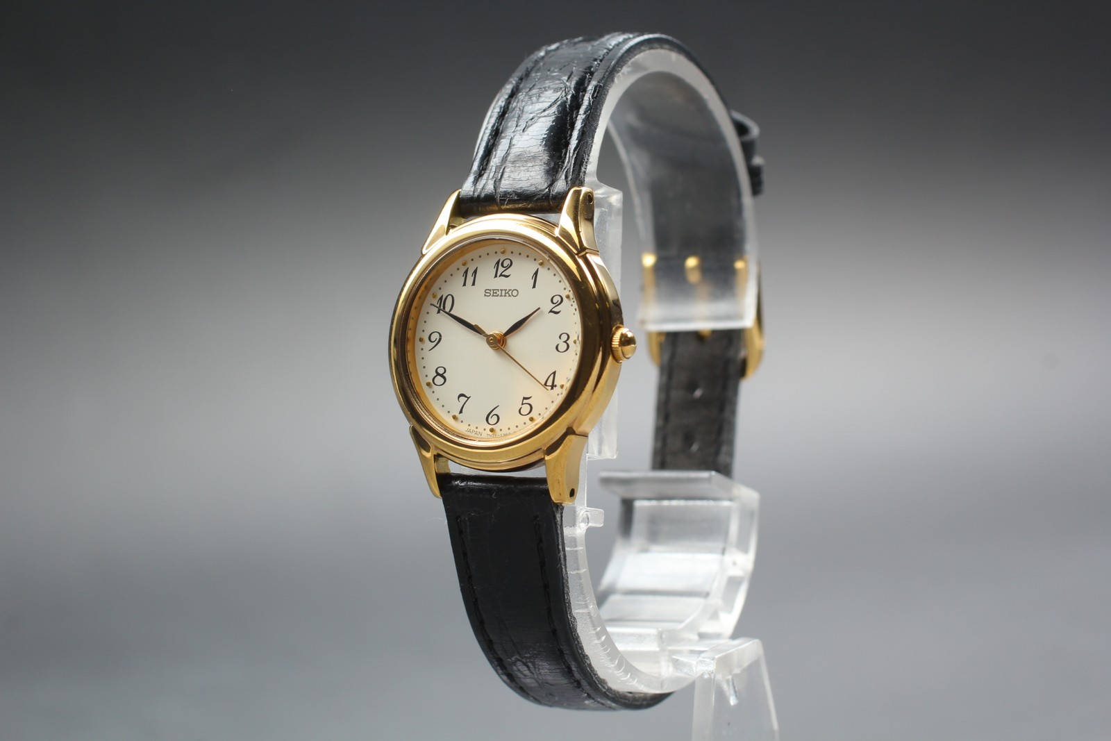 Seiko Spirit 7N01-6880 Gold Qz Ladies Watch Vintage 1992 New Batt From JAPAN