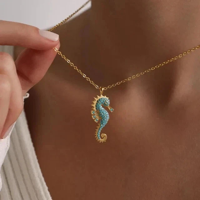 1Ct Round Cut Lab Created Turquoise Sea Horse Pendant In 14k Yellow Gold Plated