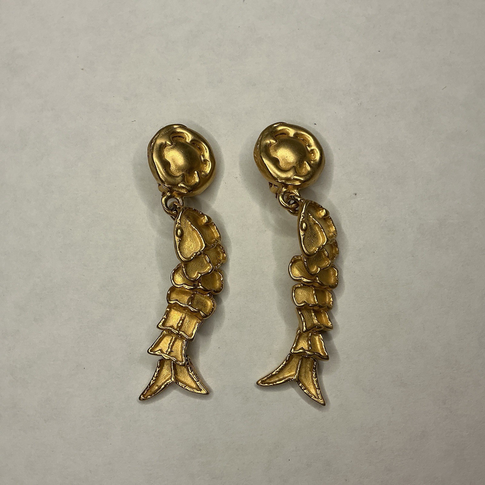Vintage DKNY Donna Karan RARE Gold Plate Articulated Fish Clip On Earrings