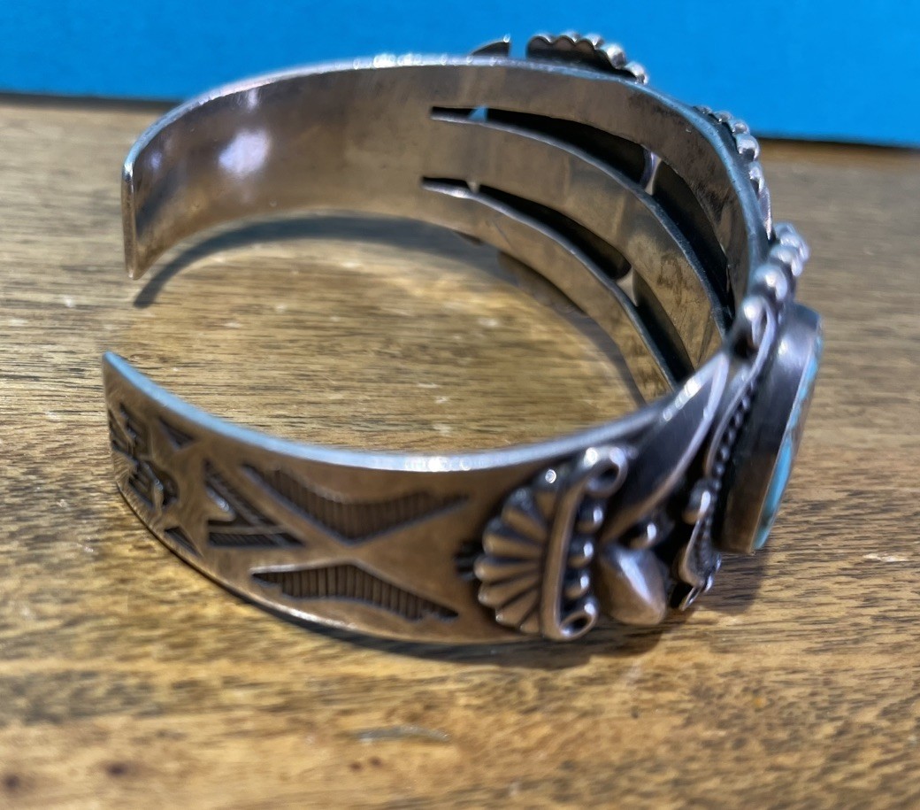 Vintage Navajo Fred Harvey Era 3 Stone Turquoise Cuff Bracelet Stamp Work