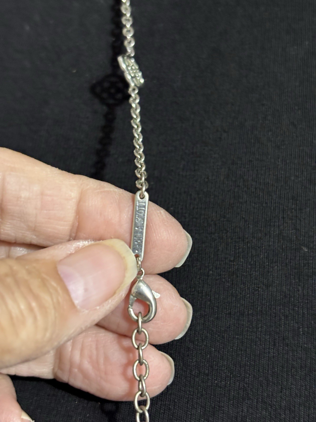 Kendra Scott Necklace 20” Beautiful Great Condition Silver Tone Alone Or Layer