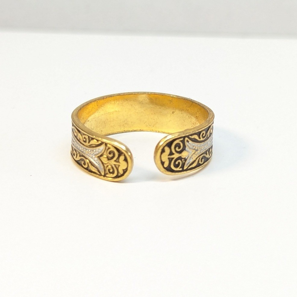 Vintage New Damascene Style Ring Band Size 7 Gold Silver Black Etched Scrollwork