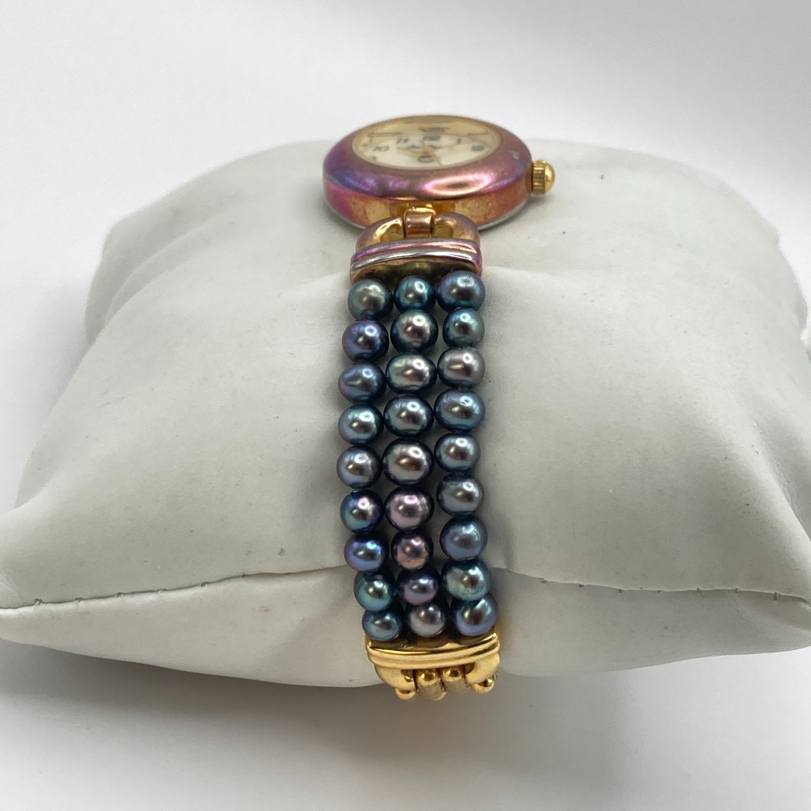 Lee Sands Women’s Watch 22mm Gold Tone MOP Iridescent Beads New Battery 7″