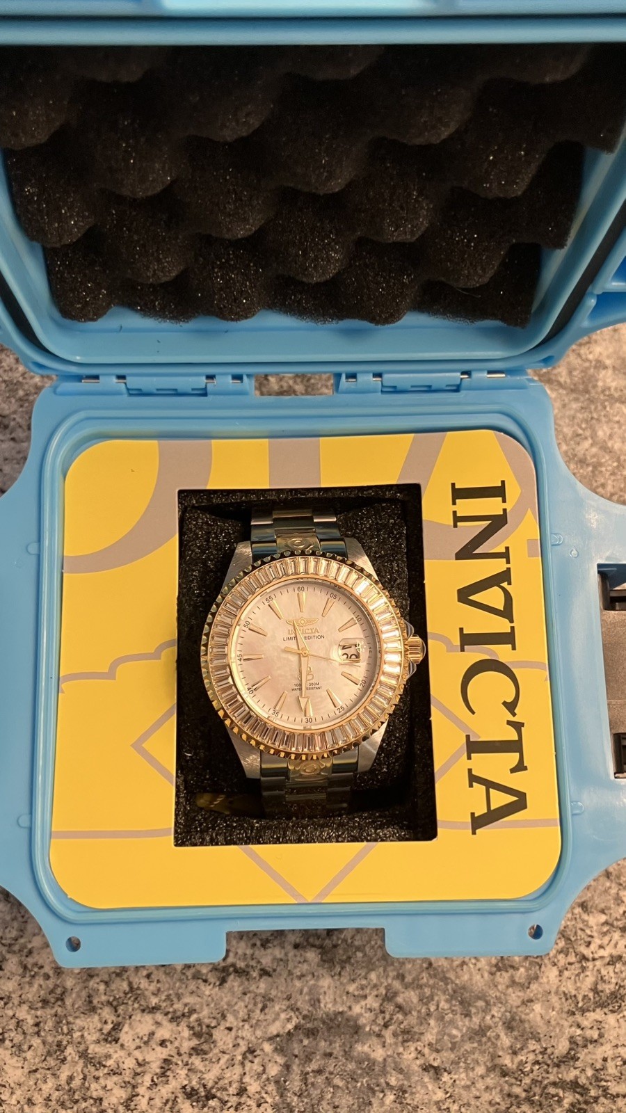 44316 Invicta Grand Diver Automatic W/Mother of Pearl Dial Gold Men’s Watch 47mm