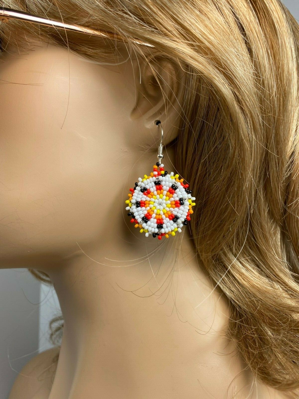 NATIVE STYLE ETHNIC ARTISAN HANDCRAFTED WHITE HOOK DROP/DANGLE EARRINGS E60/52