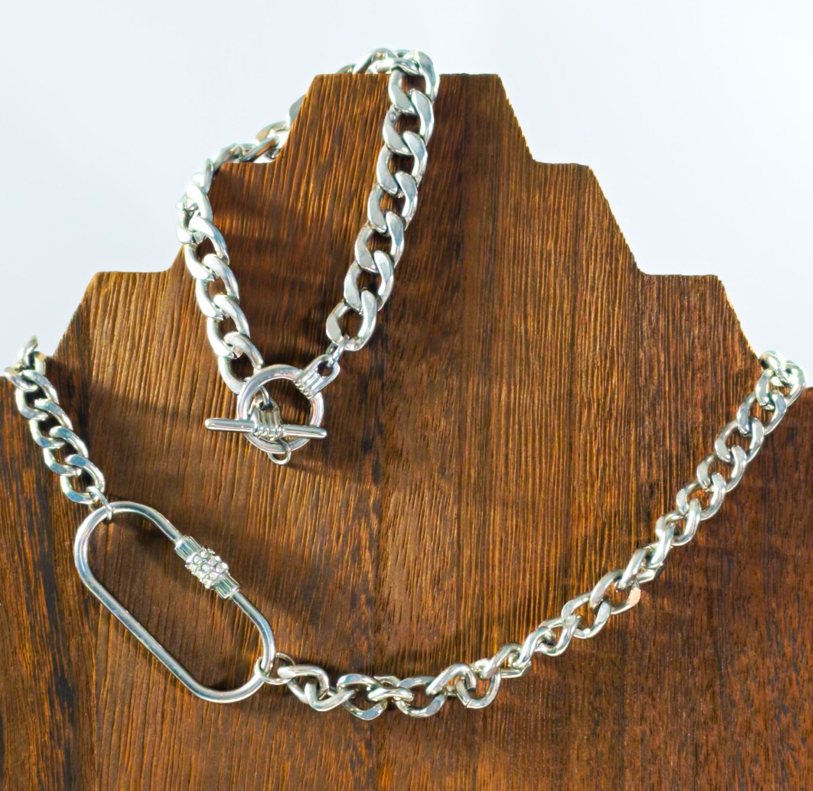 Chunky Silver Tone Curb Chain Necklace Carabiner Lock & Toggle Bracelet Set