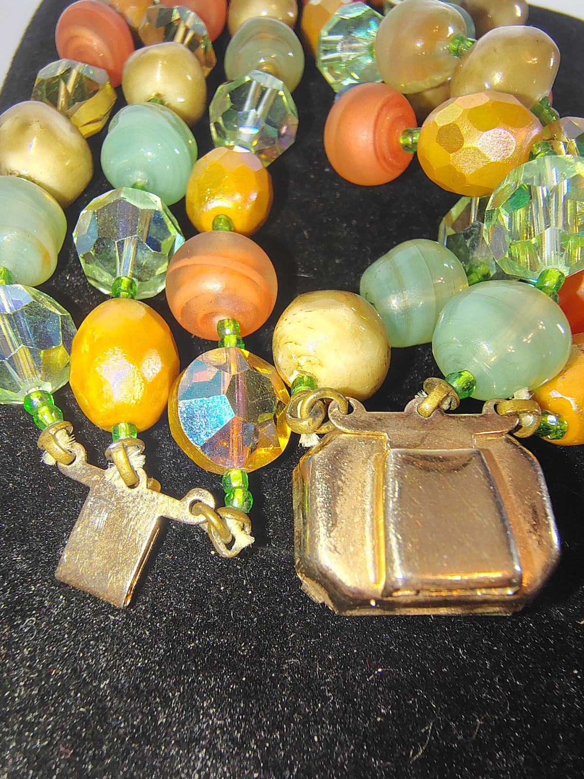 Vintage 3 Strand Glass & Early Plastic Bead Necklace UV Reactive 18″ 114g