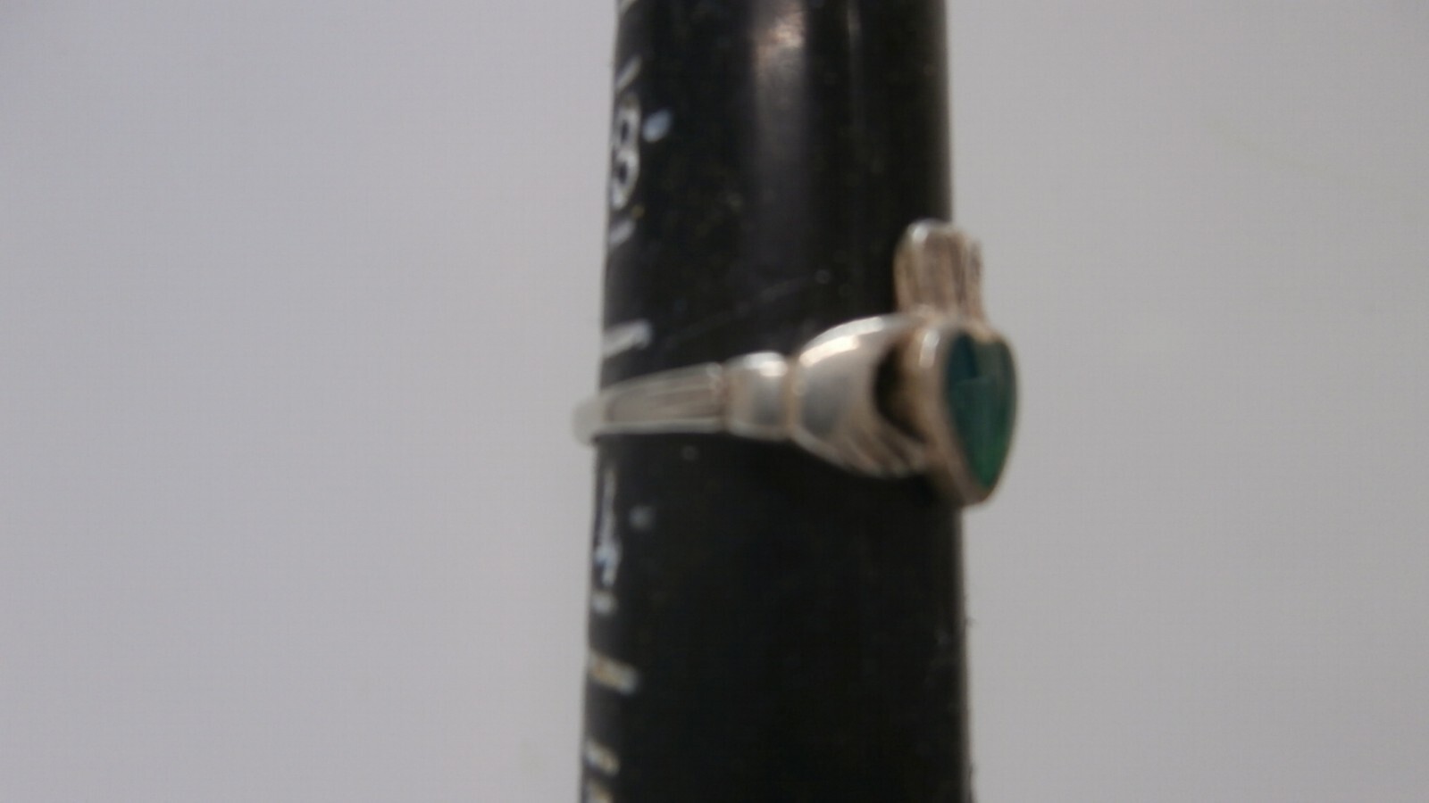 Marked Sterling Silver .925 GREEN STONE INLAY CLADDAGH RING Size 3.5 Jewelry