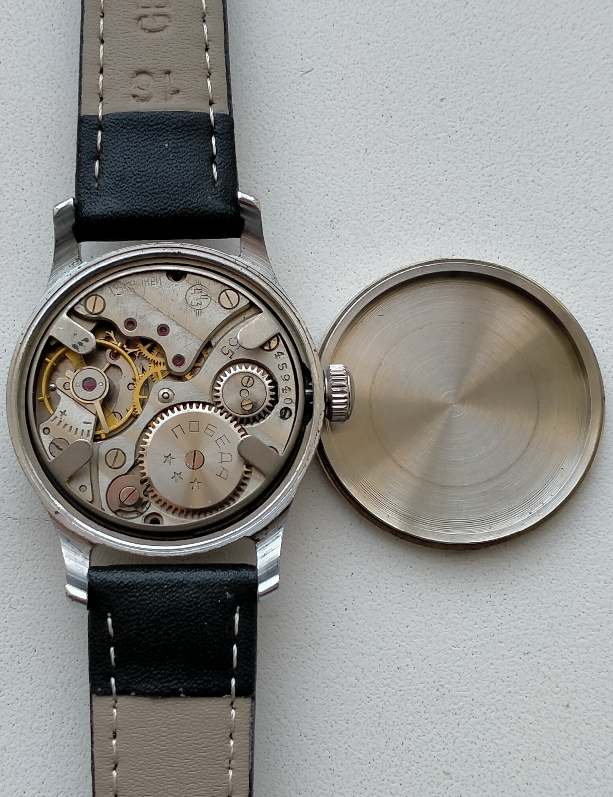 Pobeda 2602 Screw-Down Caseback Vintage Original Soviet Watch ChChZ 1955