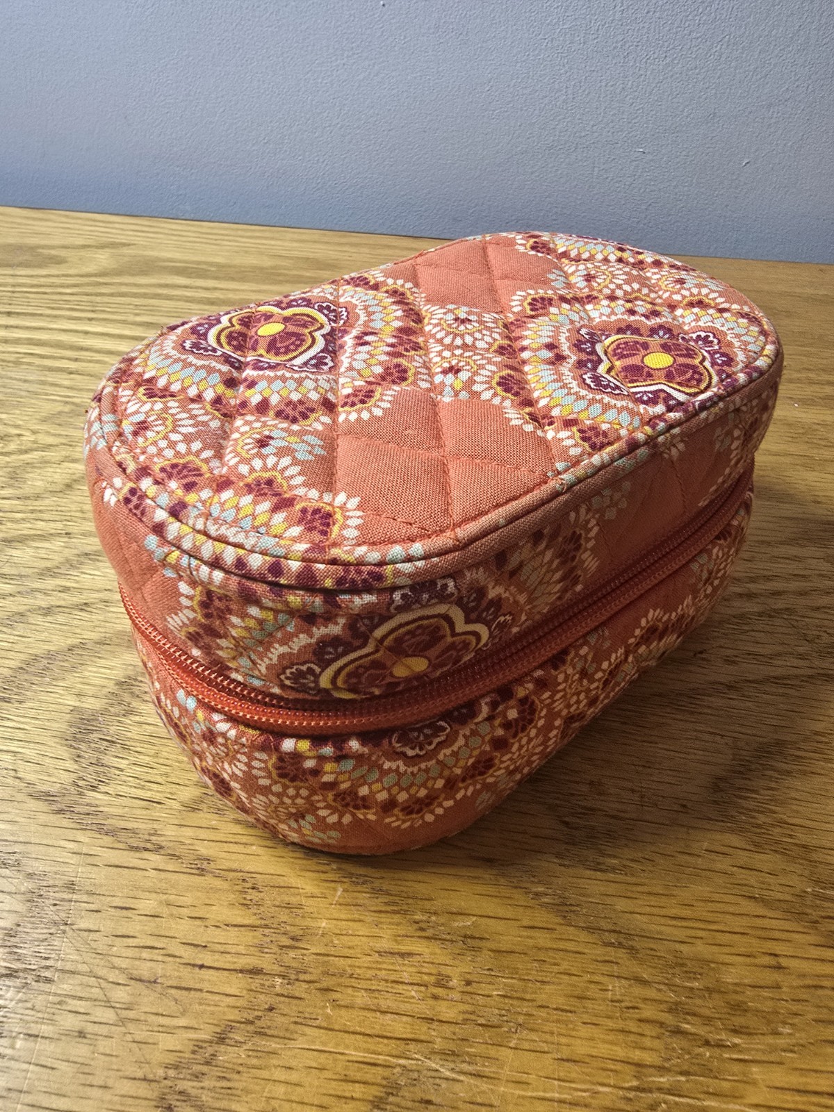 Vera Bradley Retired Coral Pattern Hard Case Zip Travel Jewelry Box-Oval Case