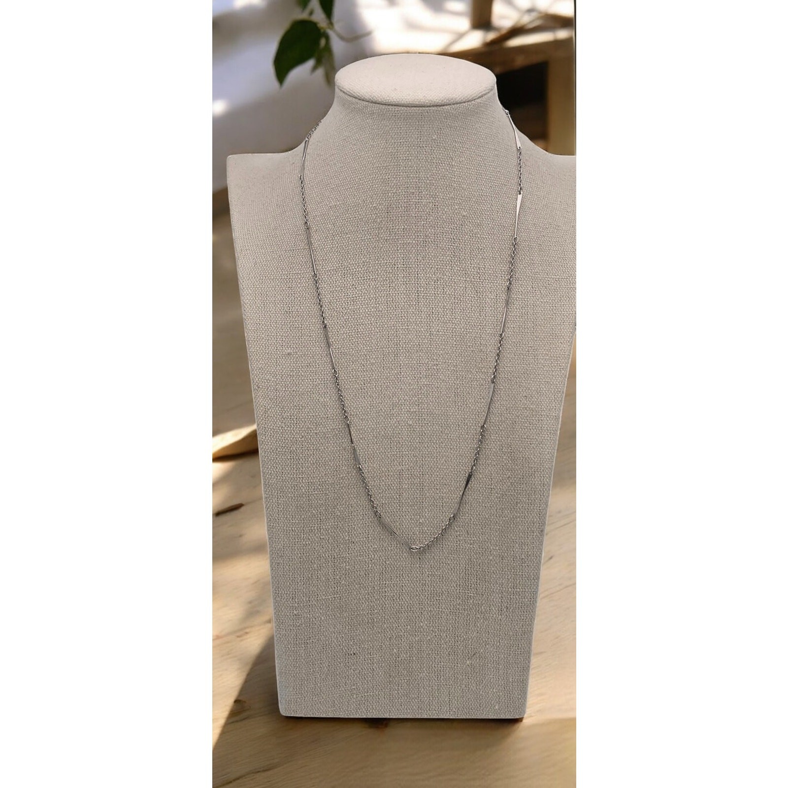 Avon Silver Tone Bar Link Necklace Minimal Chain – Classic Modern