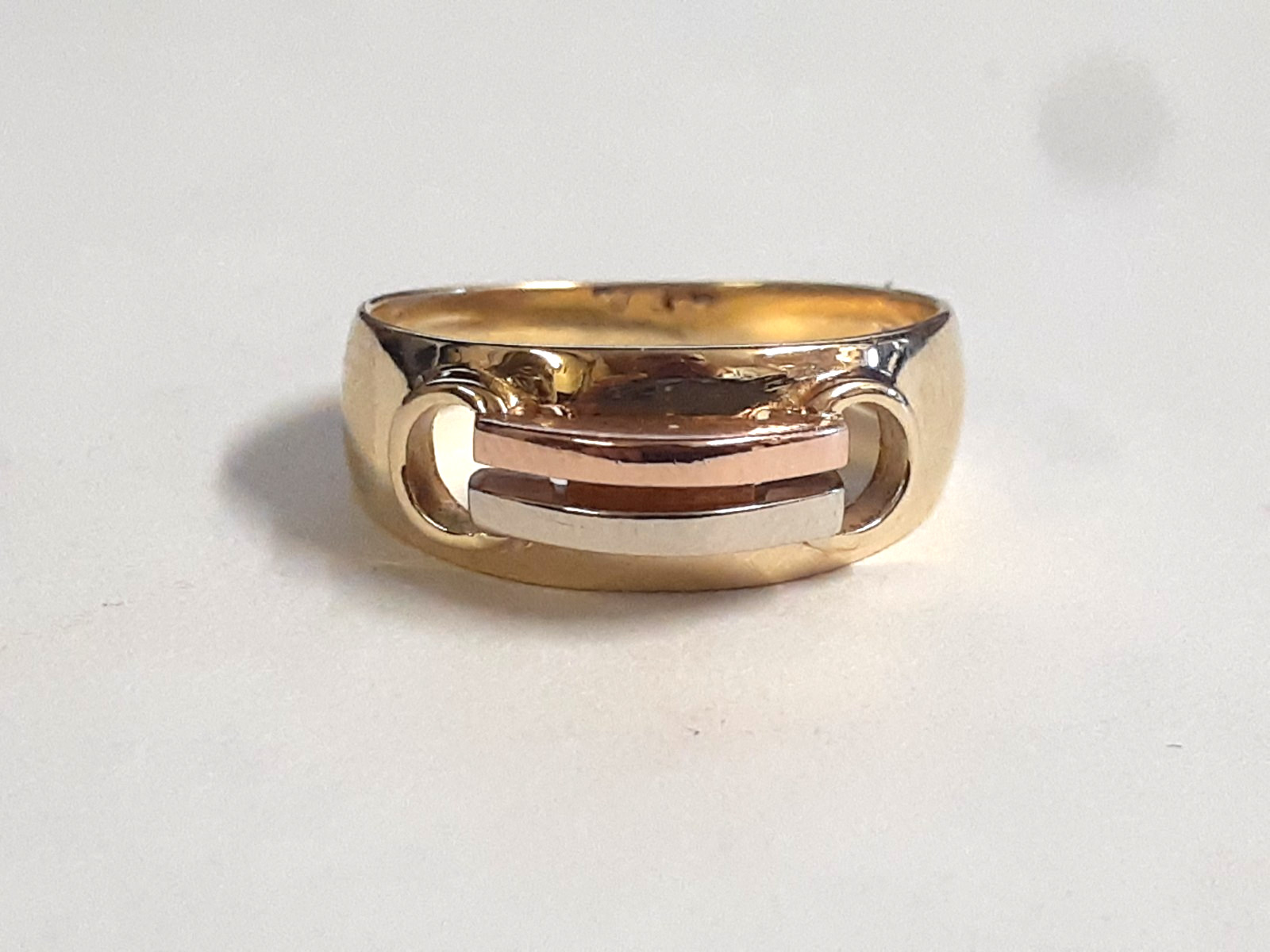 (RI4) 14k Three-Tone Gold Ring (3.2 Grams) Size 5.5