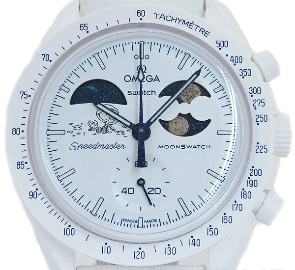 Omega x Swatch Mission to Earthphase Moonshine Gold Snoopy Quartz Watch
