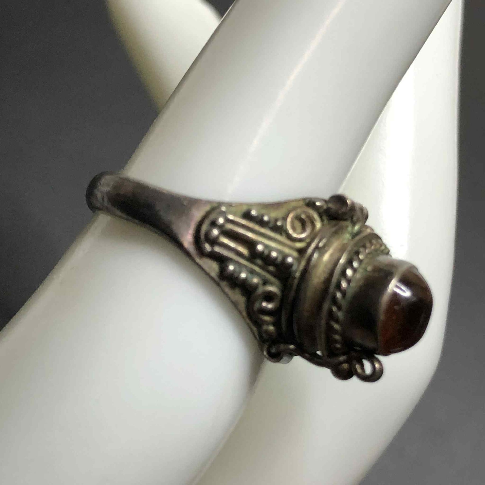 8188 Vintage oxidized Sterling 925 Baltic amber Poison ring Sz 4.5 (3.2 grams)