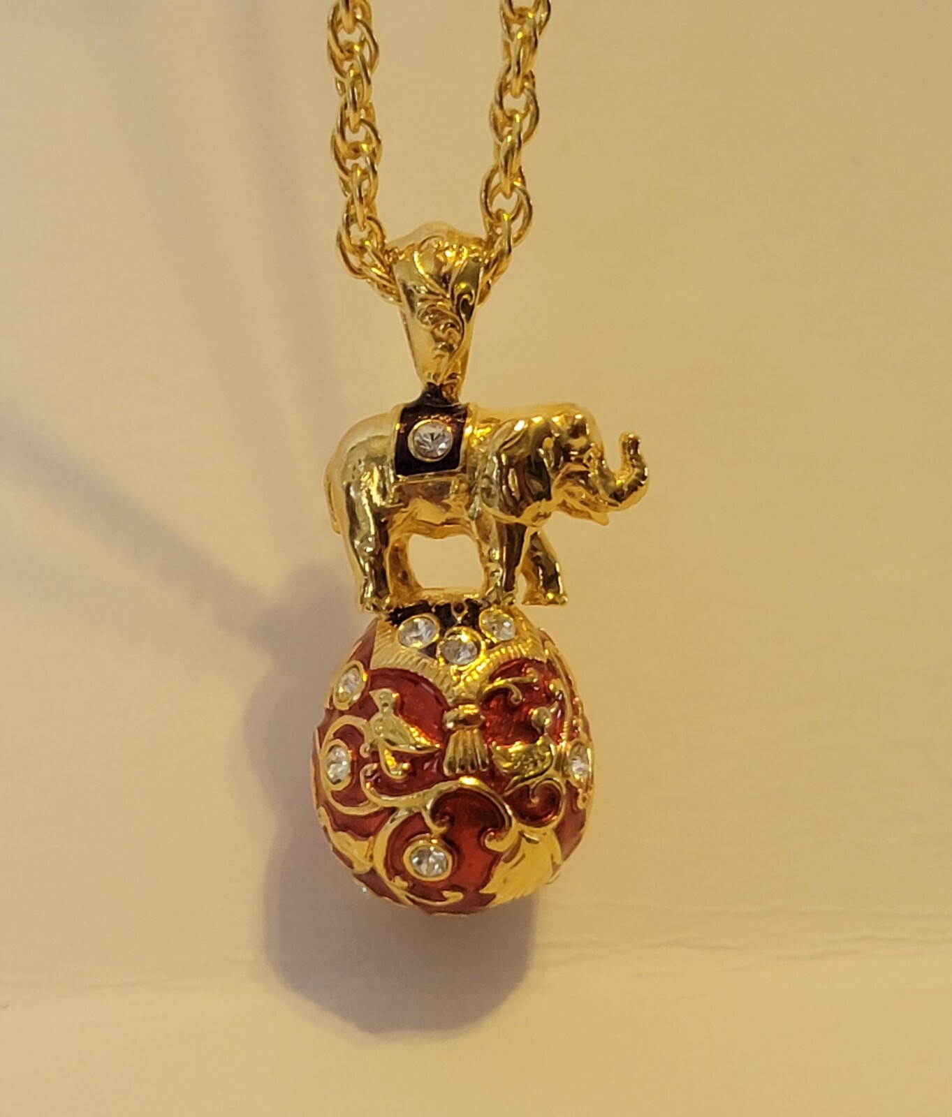 Vtg Edgar Berebi Taj Mahal Egg Necklace Pendant Gold Tone Enamel Rhinestone