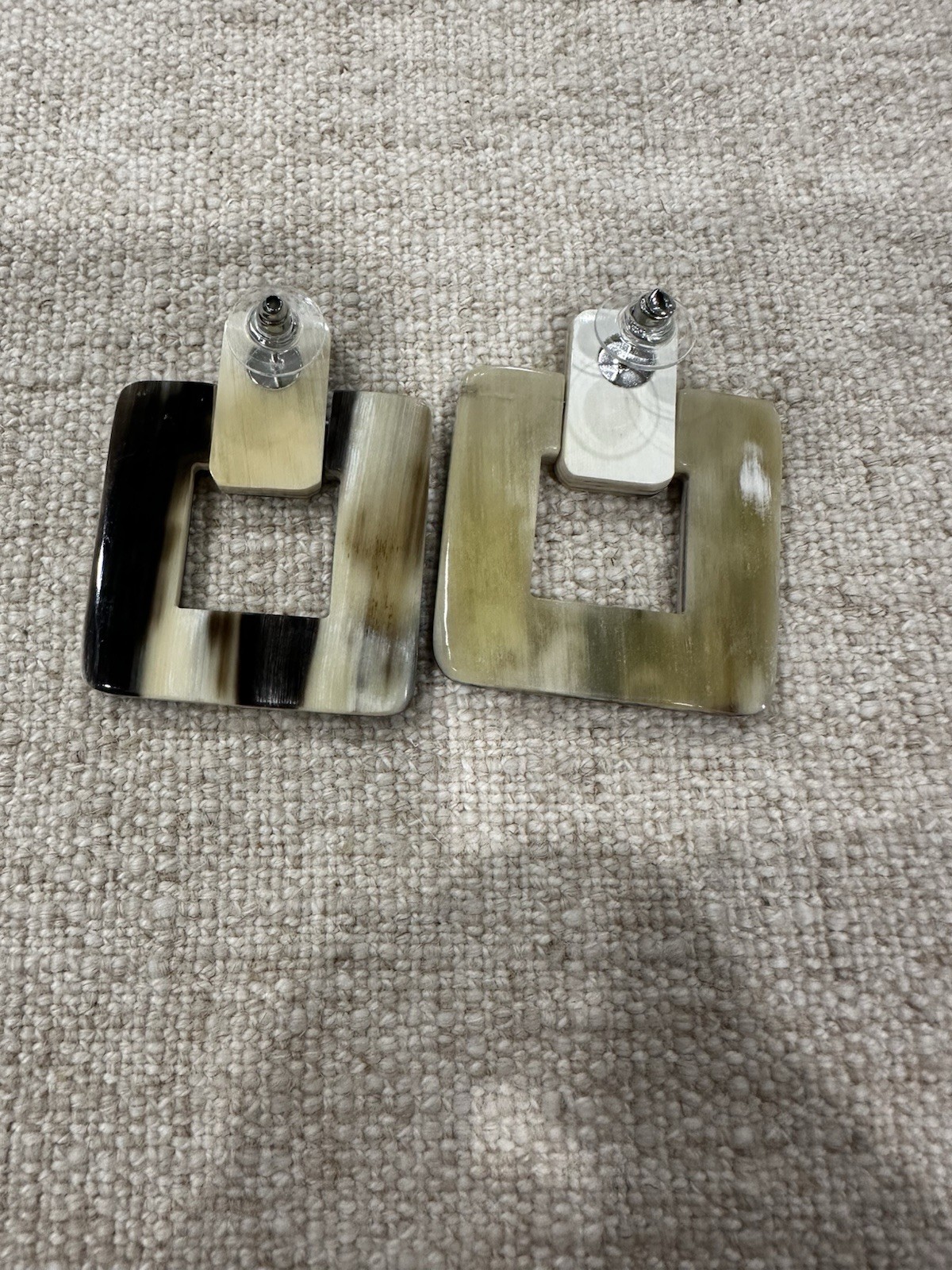 Elk horn Earrings Black White Beige Fashion Butterfly Closure