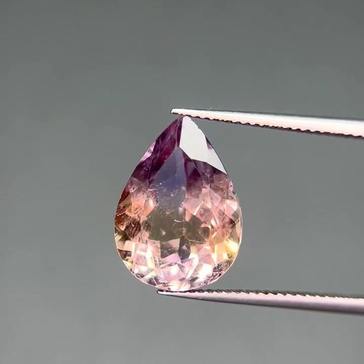 Spectacular VS 7.71 Cts Pear Shape Bi-Color Ametrine – Earth-Mined Bolivia Gem