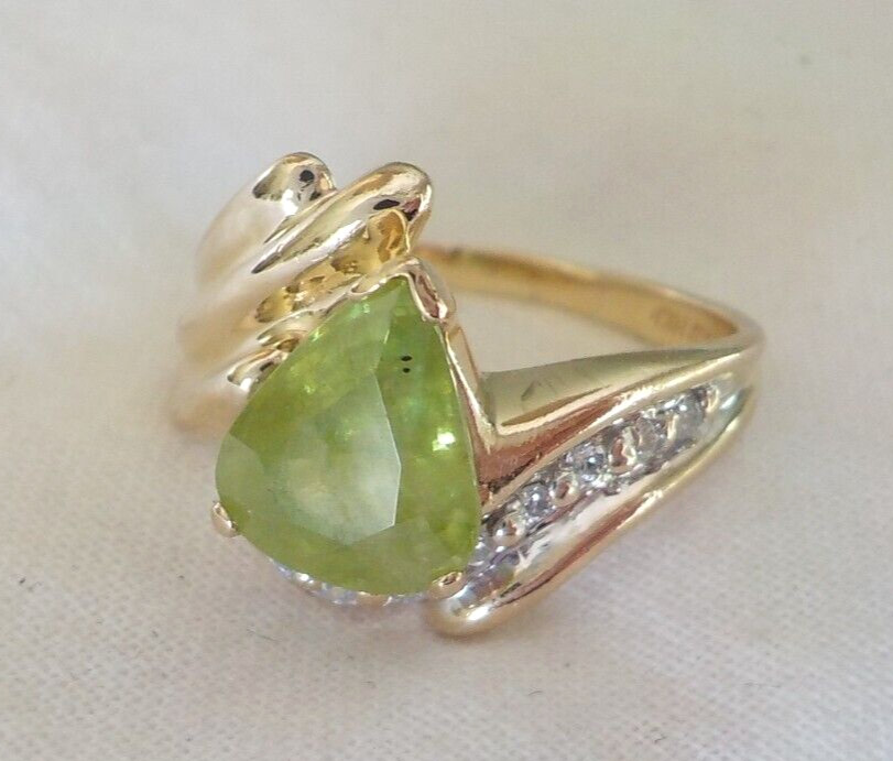 Solid 14K Yellow Gold Lime Green Sphene Diamond Ring – 4.70 gms, Sz6.75, 2.56 ct