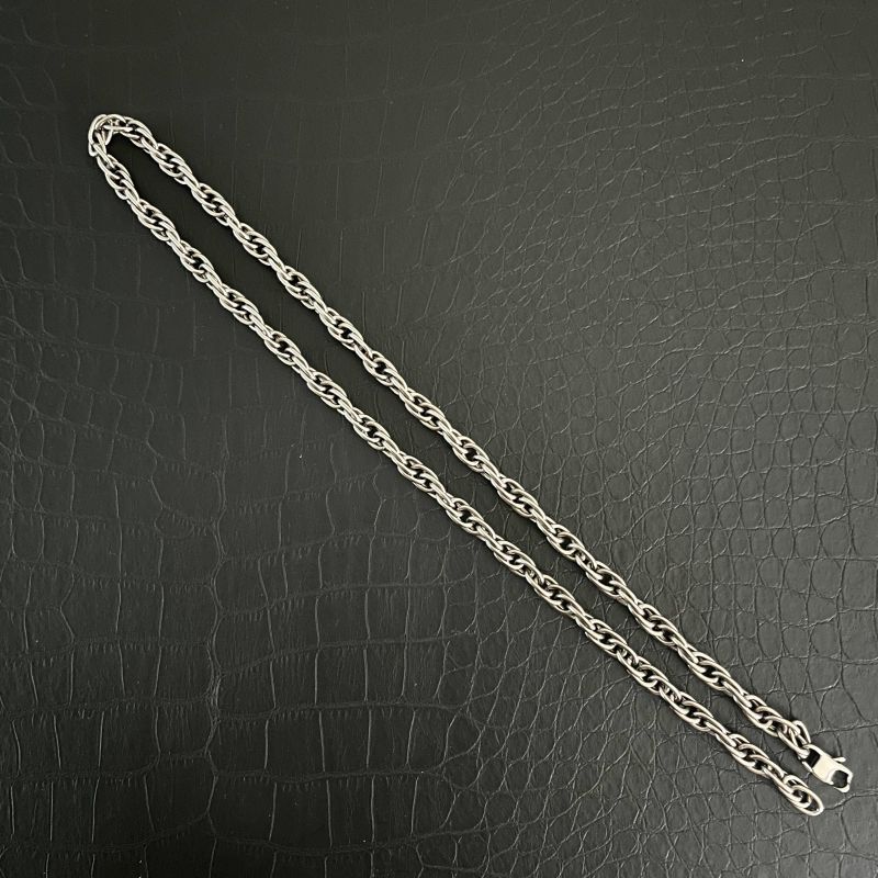 New Pure Titanium Twisted Necklace With a 7mm Wide Anti Allergic Moisture Chain