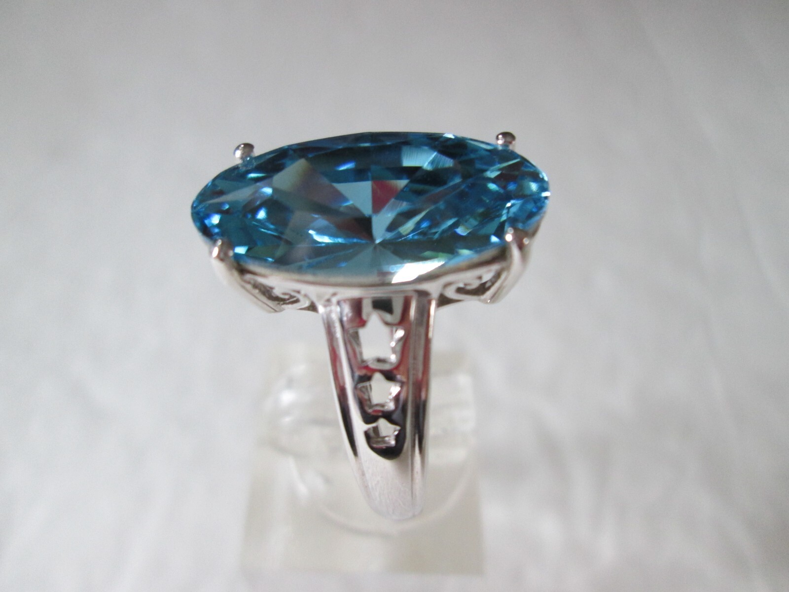 Aquamarine Crystal from Swarovski Platinum over Sterling Ring (Sz 7) 4.41 cts