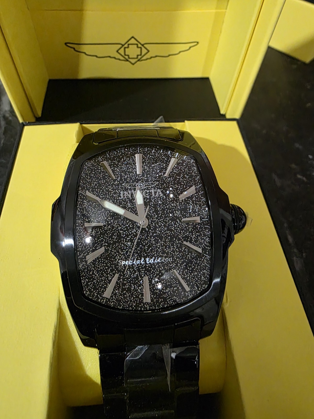 INVICTA LUPAH SPECIAL EDITION QUARTZ ANALOG BLACK SS TONNEAU BRACELET W/BOX