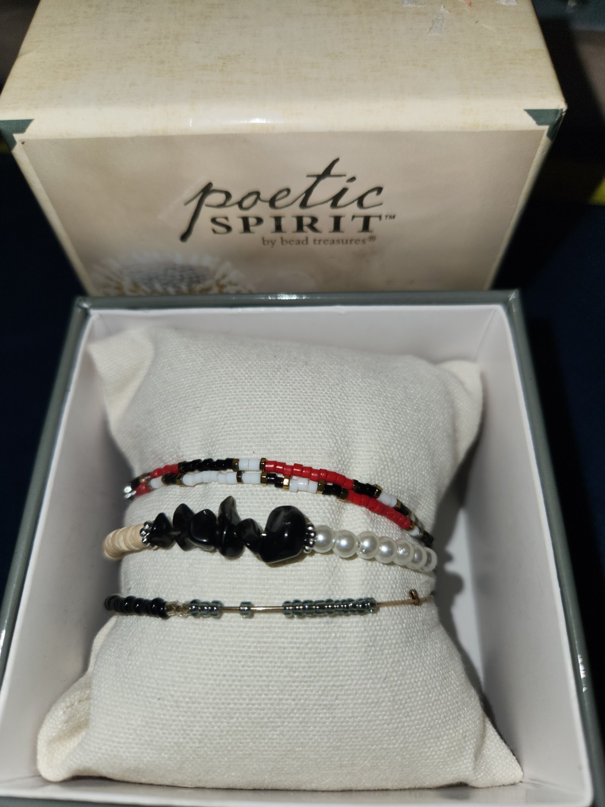 Poetic Spirit by Bead Treasures bracelets Native Indian wire, Red And Black ROCK