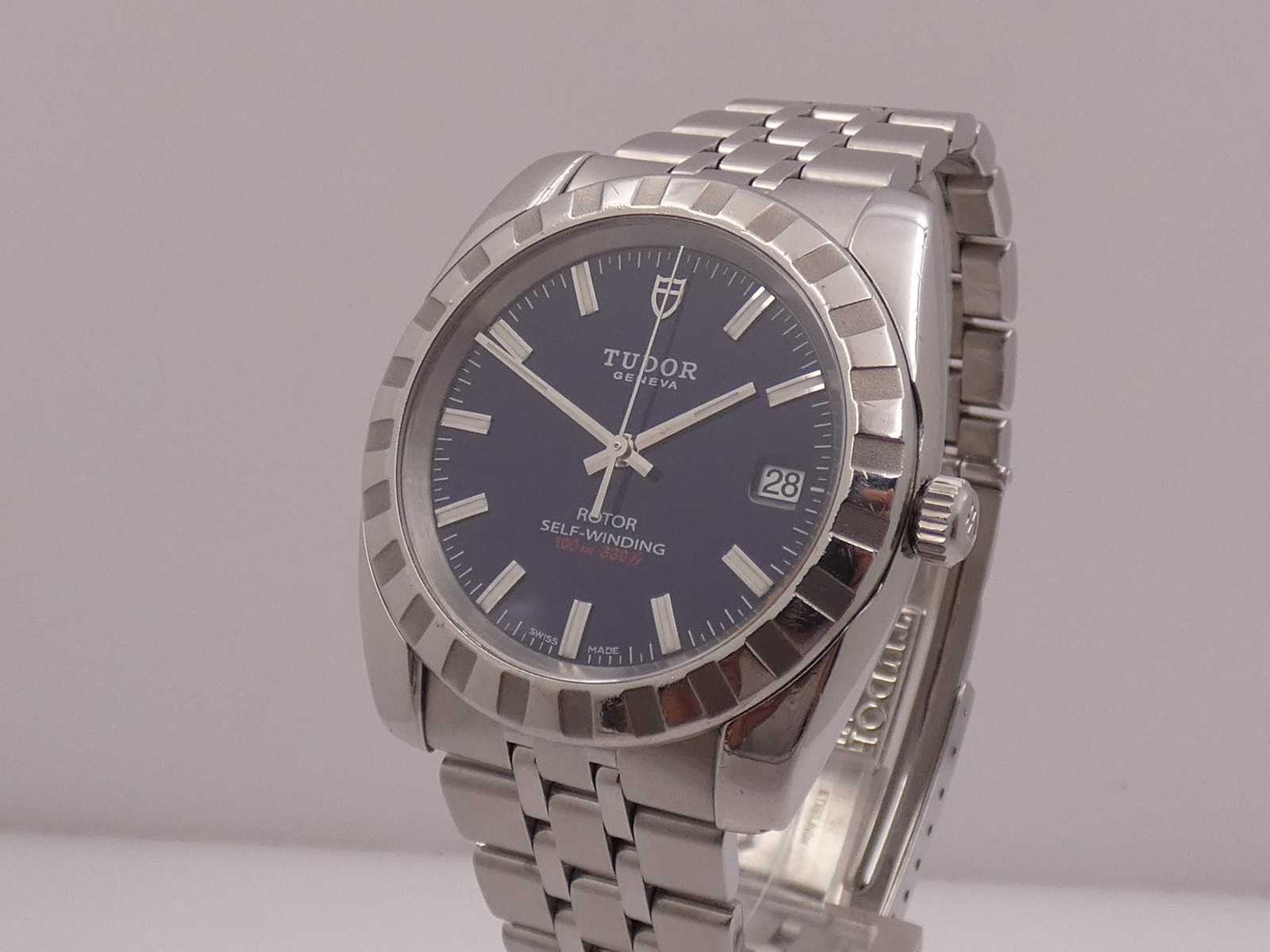 TUDOR CLASSIC DATE 21010 BOX&PAPERS ‘2012 BLUE DIAL AUTOMATIC STEEL WATCH