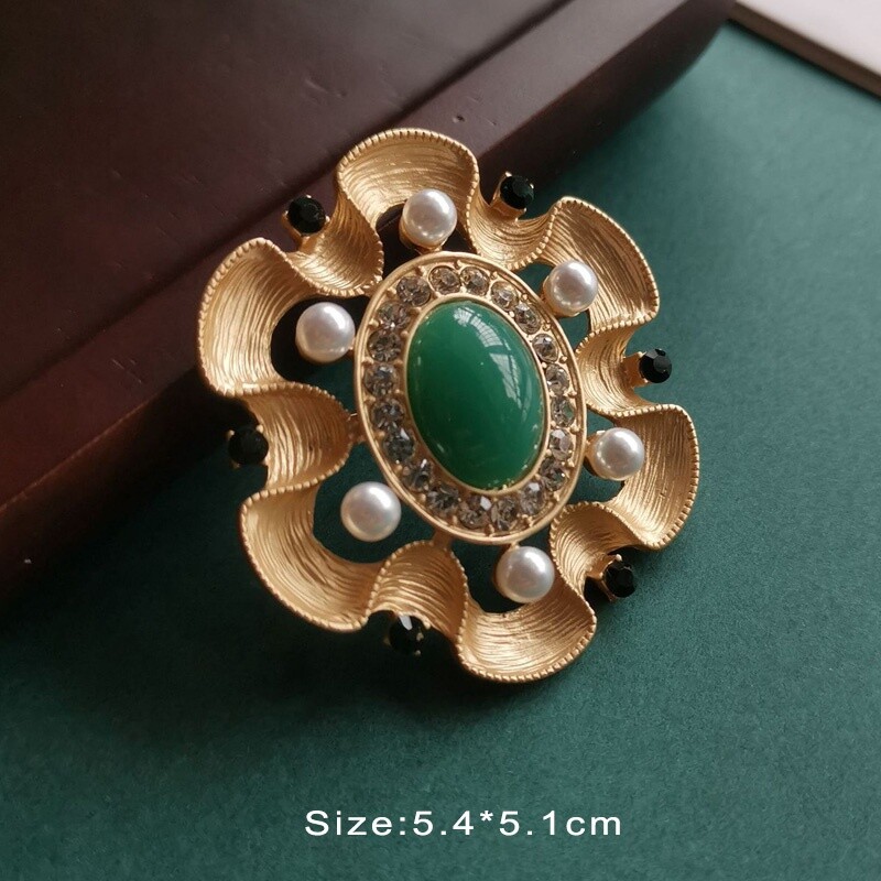 Vintage Enamel Brooch Pin Badge Pearl Color Glaze Corsage Accessories Brooches