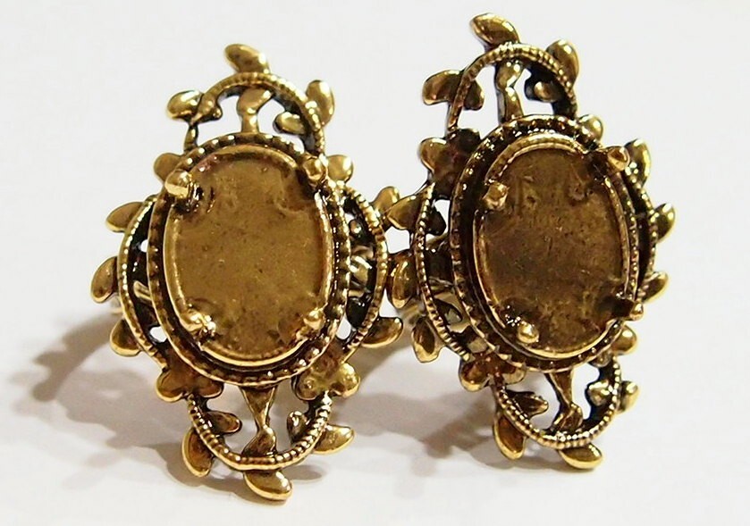 6 – 14x10mm Antique Gold Victorian Deco Loop & Leaves Adjustable Ring Settings