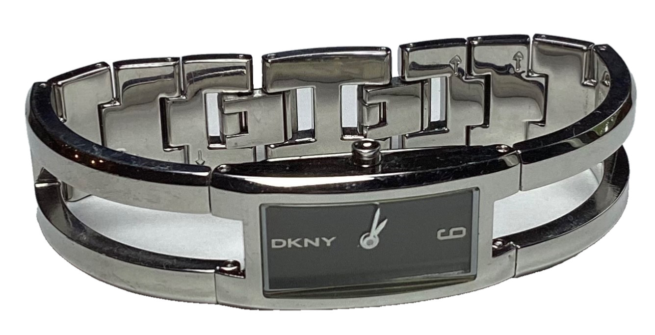 DKNY Womens Watch Tank Silver Bracelet WR New Battery Size 6.25” Extra Link