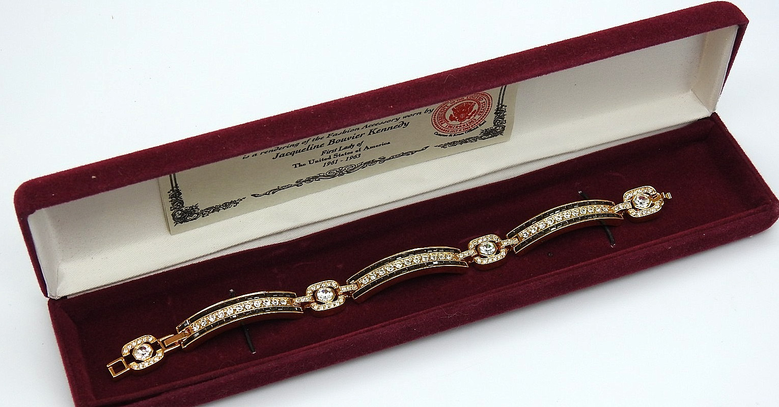 Camrose and Kross Jacqueline Kennedy Swarovski Crystal Link Bracelet New in Box