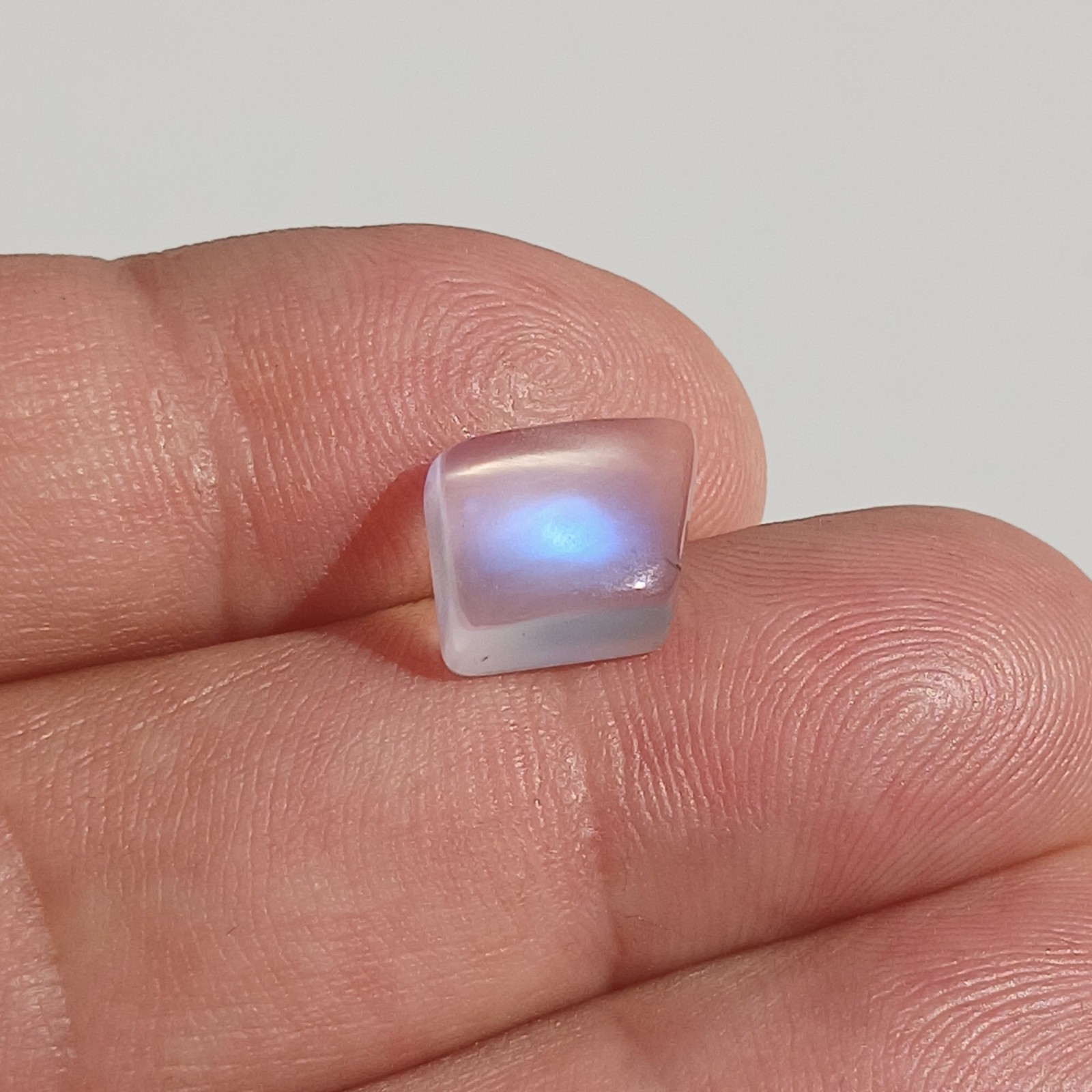 Loose Moonstone, Unique Designer Cabochon, 4.2 CT – 14.2 mm x 11.1 mm x 4.5 mm