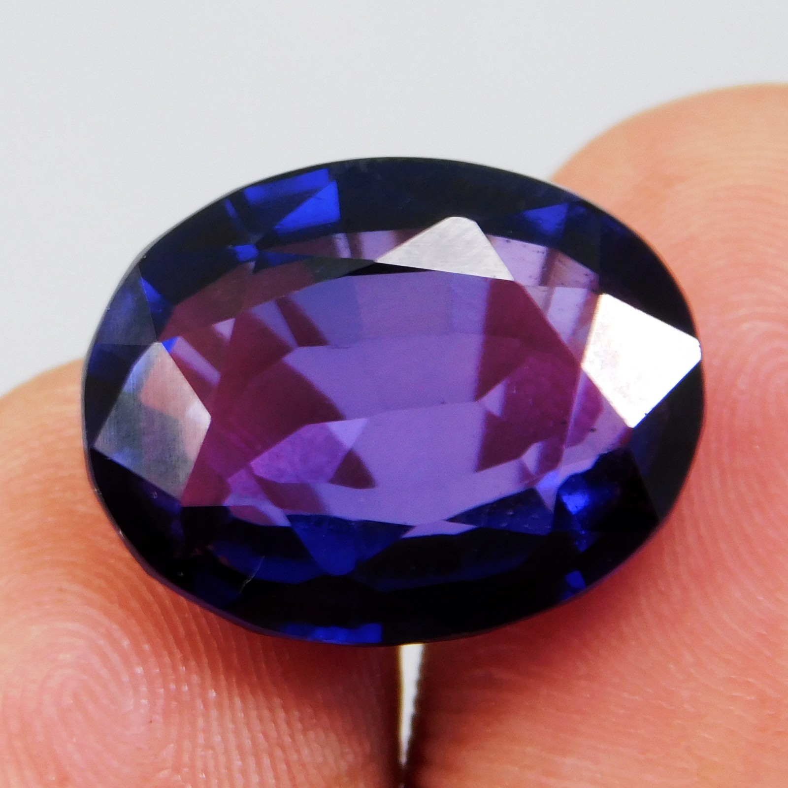Natural 13.90 Ct Boysenberry Sapphire Oval Cut Certified Fabulous Gemstone