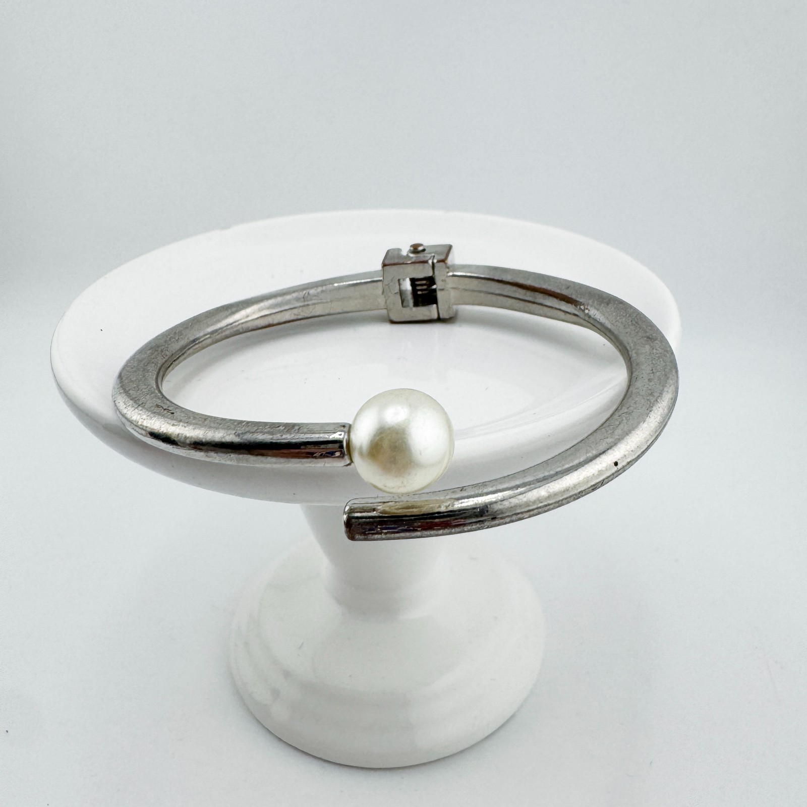Vintage Silver Tone Open Ended Hinge Bangle Bracelet with Faux Pearl Accent