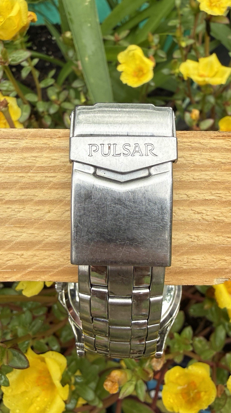 Pulsar Quartz 100m Black Dial Stainless Steel Bracelet Diver Watch Date