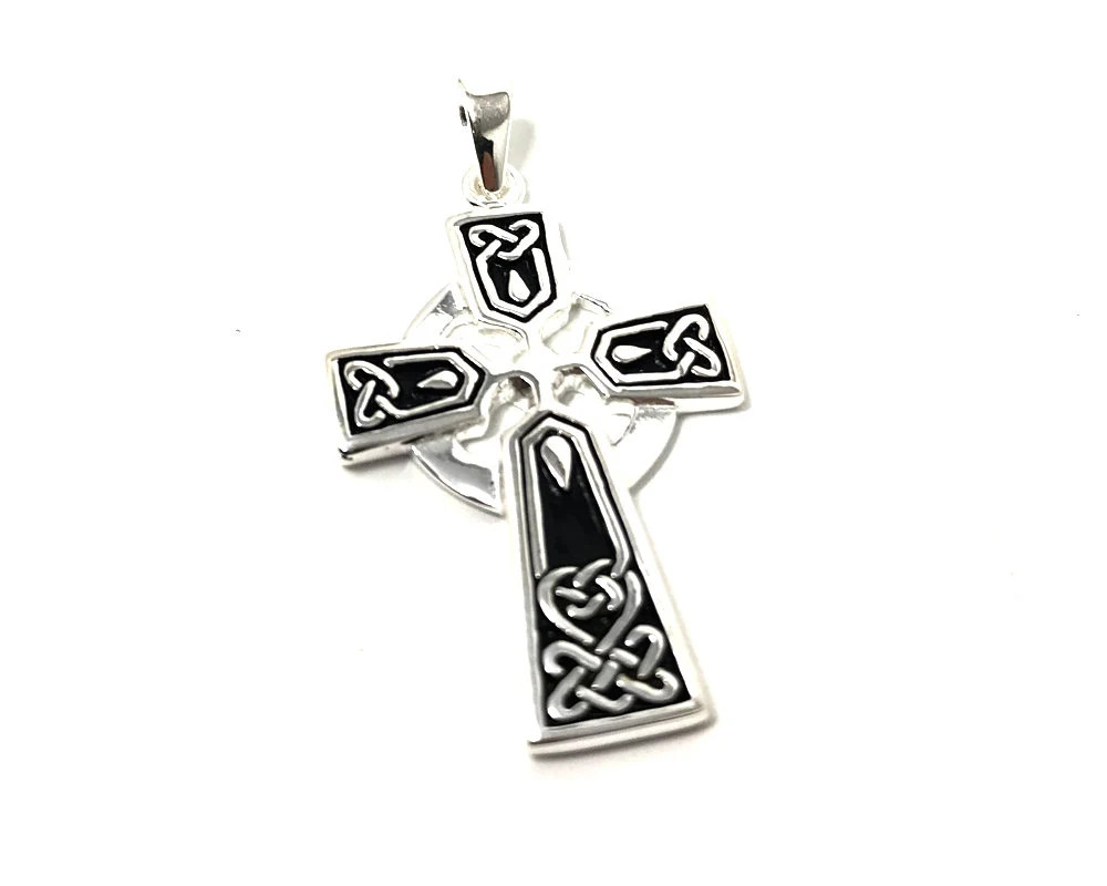 MEN’S QUALITY MEDIUM CELTIC CROSS PENDANT – 925 Silver