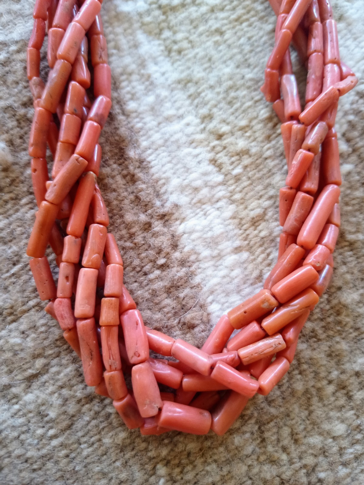 VINTAGE NAVAJO CORAL , PROVENANCE BRUCE M BARNARD TRADING POST, SHIPROCK, NM