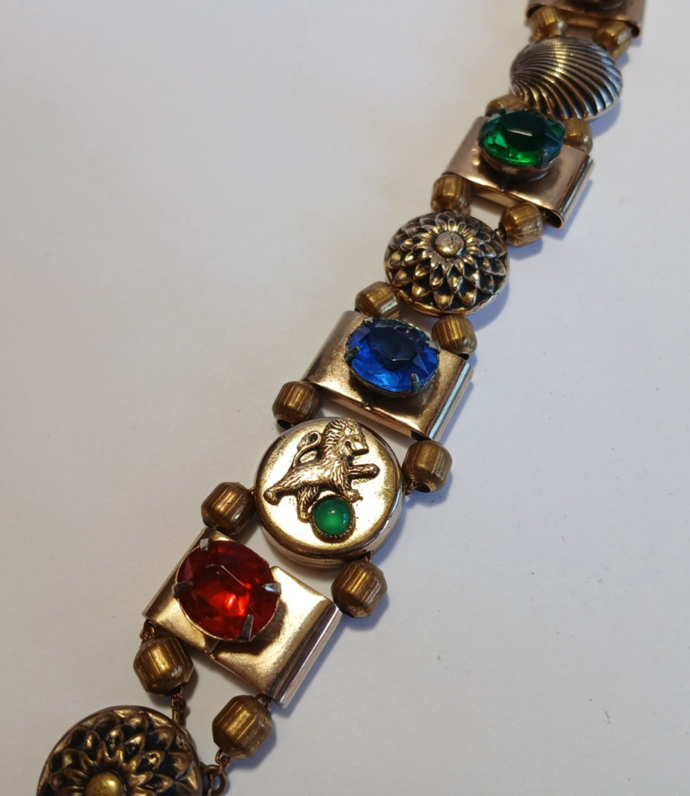 VINTAGE VICTORIAN REVIVAL FACETED MULTI COLOR STONES SHELL & LION SLIDE BRACELET