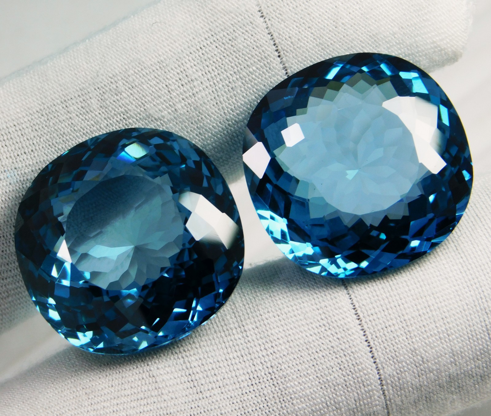 Flawless Natural Teal Sapphire 94.70 Ct Radiant Cut CERTIFIED Loose Gemstone
