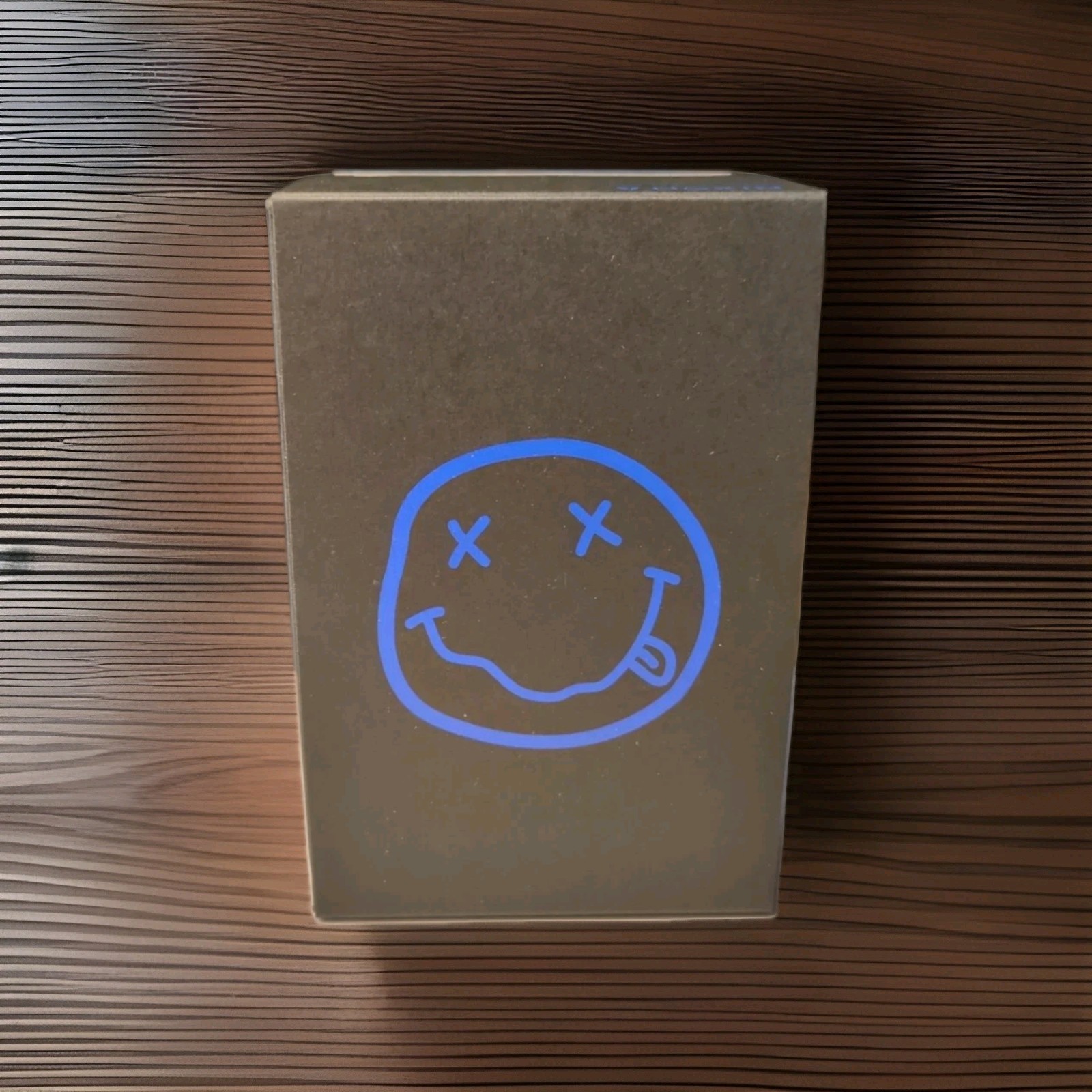 Rare Nixon Nirvana Sentry “Wobble Blue” Smiley Limited Edition Watch New
